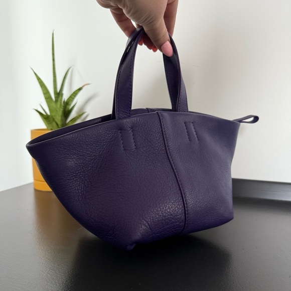 Mansur Gavriel purple Mini Tulipano top handle crossbody tote bag NWOT - Picture 11 of 15